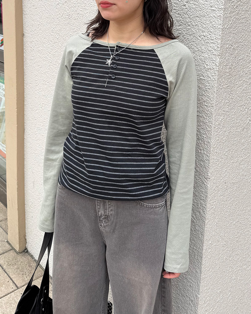 ボーダーヘンリーネックロングTシャツ