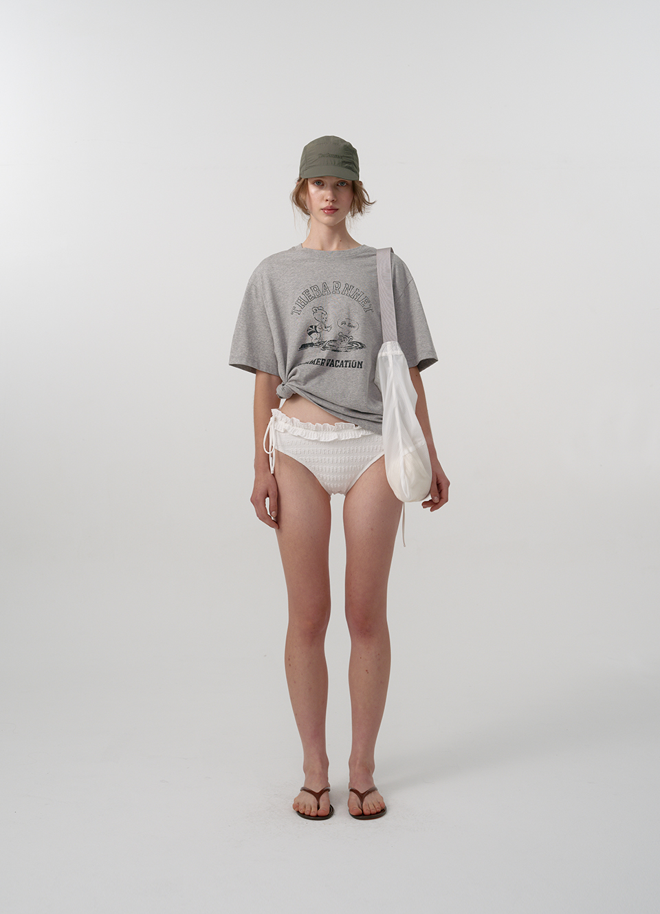 【The Barnnet】Barnnet Bear Sunbed T-Shirt The Barnnet] Barnnet Bear Sunbed T-Shirt_Grey 正規品 韓国