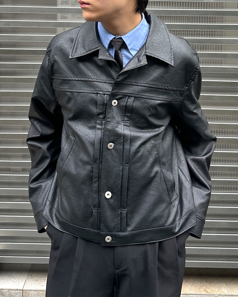 切り替えデザインレザージャケット