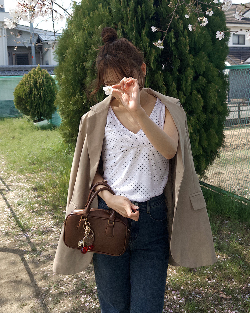 Vネックドットノースリーブ