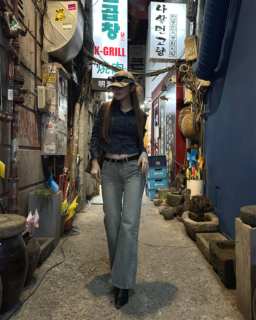 ローライズブーツカットデニムパンツ