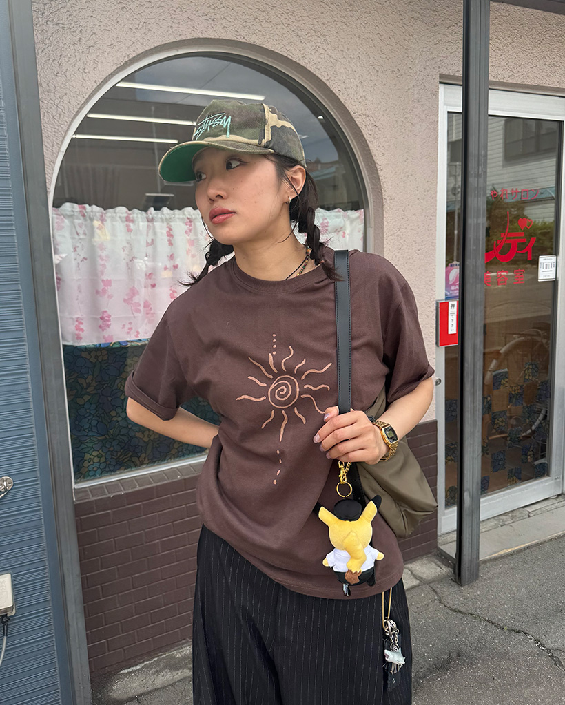 サンモチーフTシャツ