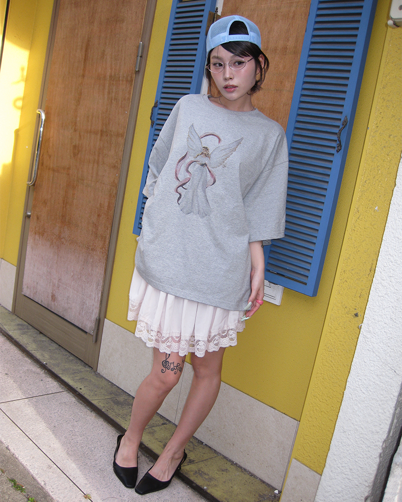 ワンピエンジェルオーバーハーフTシャツ