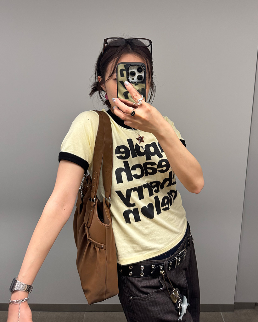 フルーツレタリングTシャツ