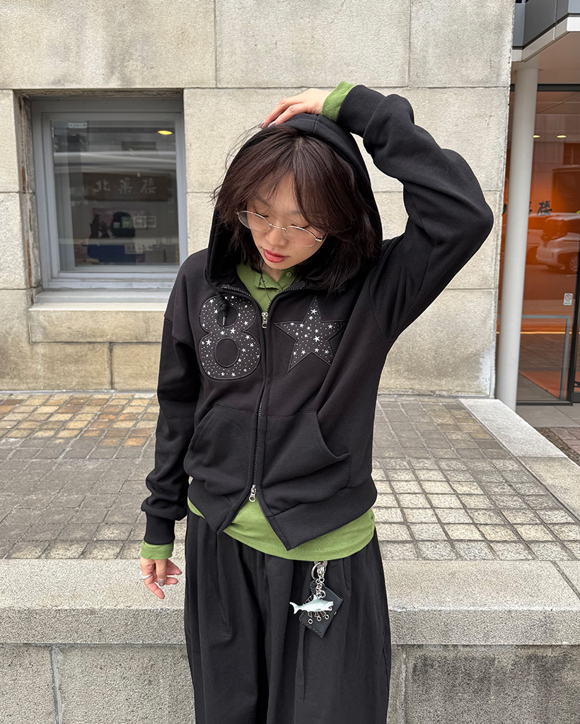 エイトスターワッペンジップパーカー