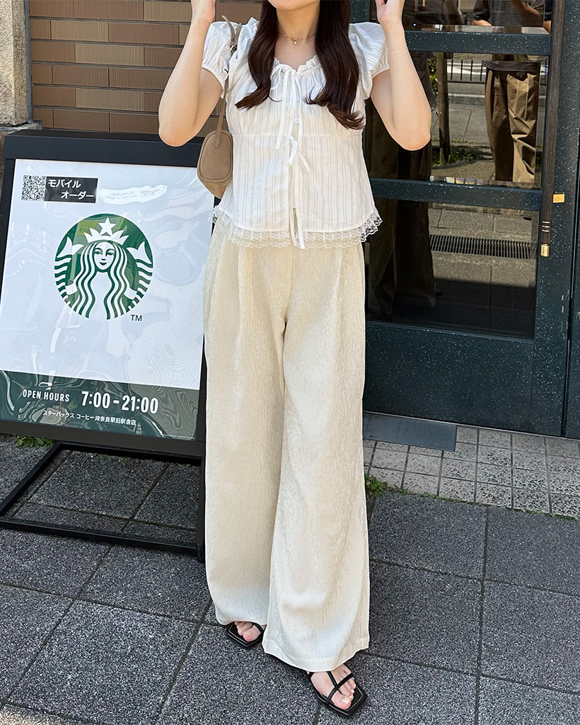 ピンタックワイドパンツ