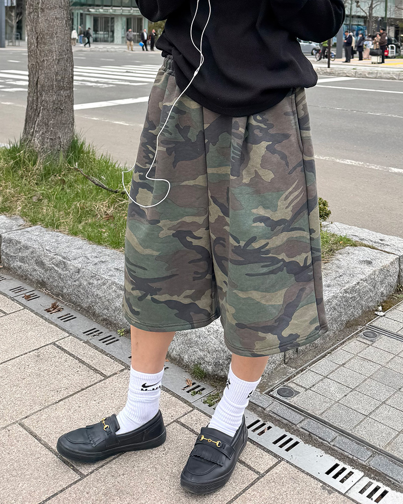 (UNISEX) 迷彩バミューダパンツ