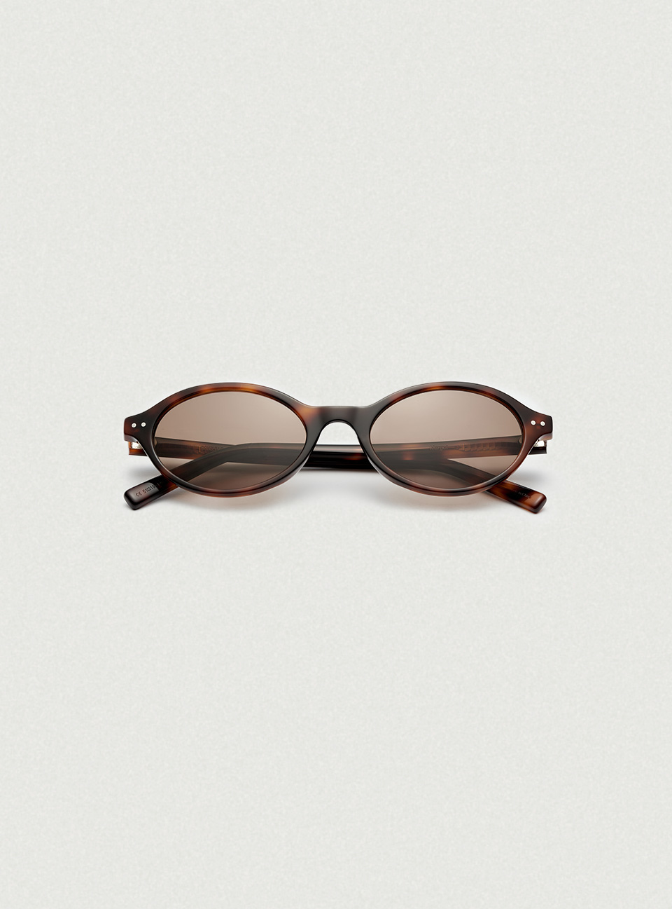 Margot Oval Sunglasses_Leopard | ファッション通販サイト NUGU