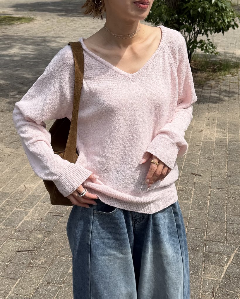 Vネックシアーニット