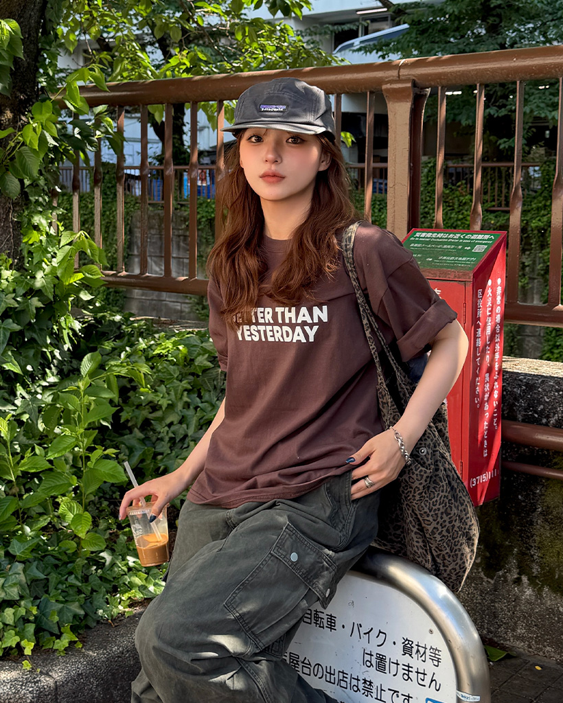 レタリングTシャツ