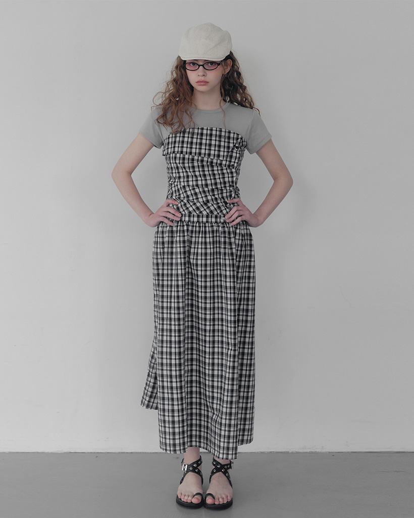 Vinci pattern pintuck long dress
