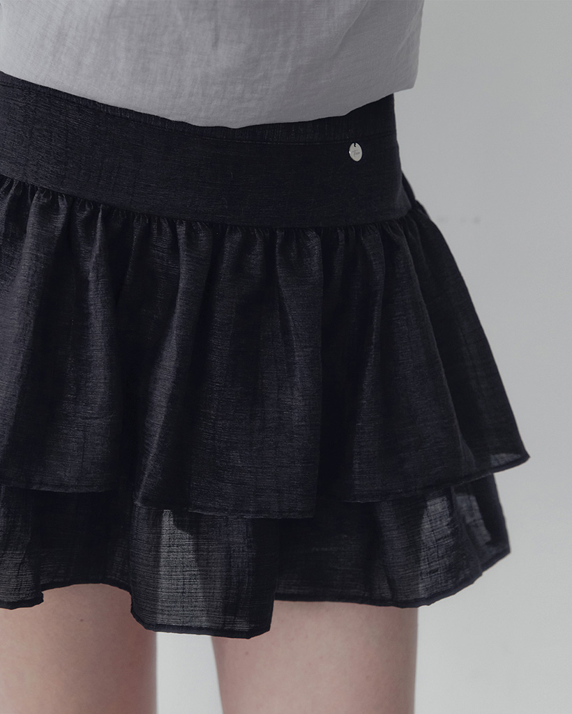Blit tiered back banding mini skirt