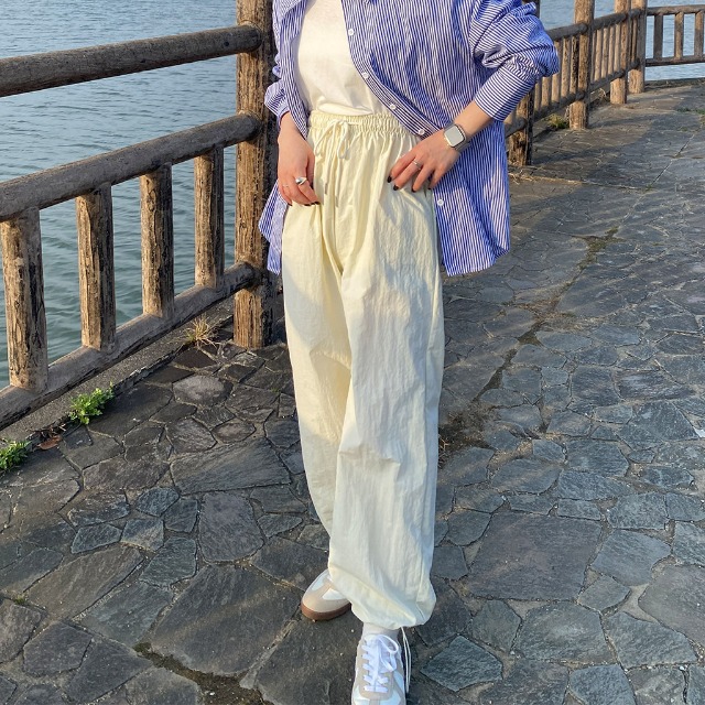 9090 ベージュ ナイロンパンツ 9090 OG Logo Satin Sweat Pants (Light) – YZ