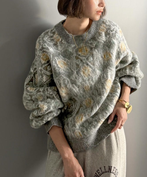 ヴィンテージライクなデザインで上級見え◎アンティークラグモチーフ柄