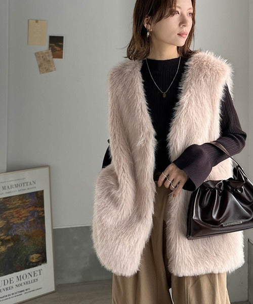 高級感をレイヤード。ふわふわミックスシャギーファーベスト ce1010457