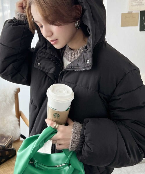 JaVa ジャバコラボ》ぬくぬく暖か！ショート丈フード付き中綿フェイク