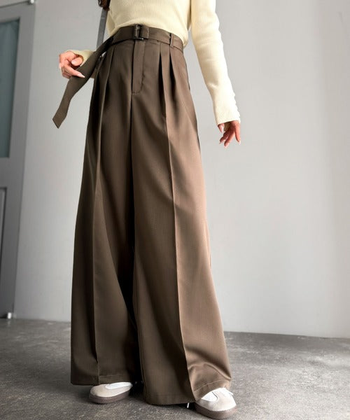 美脚も、こなれ感も！一本で叶う♪大人のワイドパンツ。ベルテッド