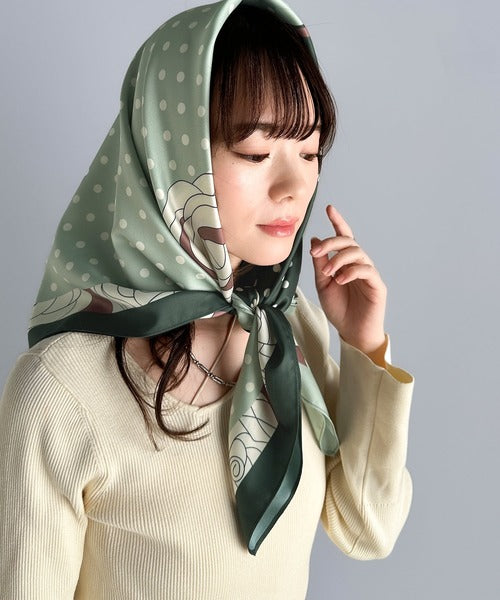上品カワイイ♪90cm×90cmパネル柄シルクライク大判スカーフ ce1240056