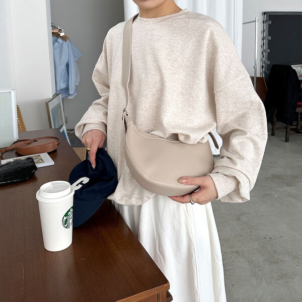 ハーフムーンショルダーバッグ | ファッション通販サイト NUGU