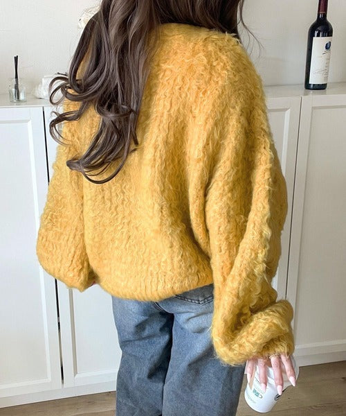 ふんわりボリュームで華やかに◎ロイヤル起毛Vネックカーディガン