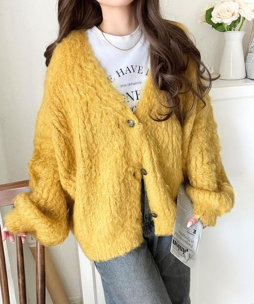 ふんわりボリュームで華やかに◎ロイヤル起毛Vネックカーディガン