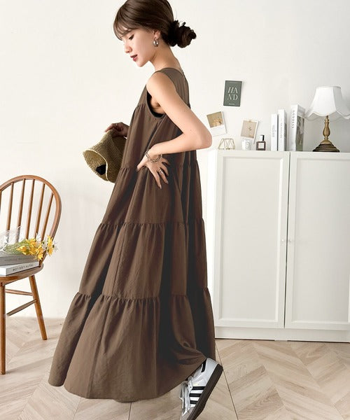 PEARLYGATES ブラウンワンピース　サイズ2 新品未使用 洗練された大人フェミニン。 前後2WAY4段ティアードワンピース（ロング