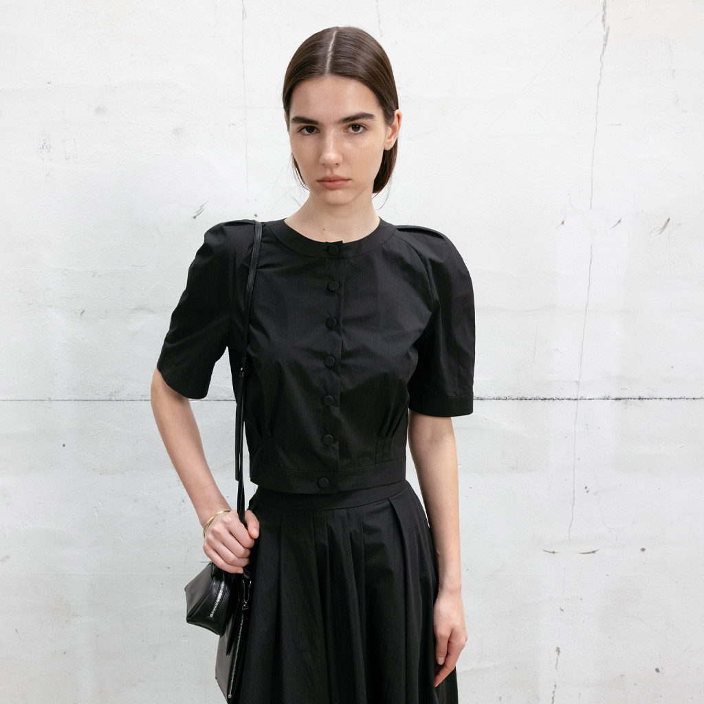 Crunch Textured Cropped Blouse