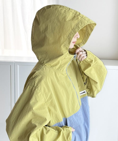 ブルネロクチネロ44バイカラーナイロンジャケット ベージュ/ホワイト フード付き ブルネロクチネロ44バイカラーナイロンジャケット ベージュ/ホワイト