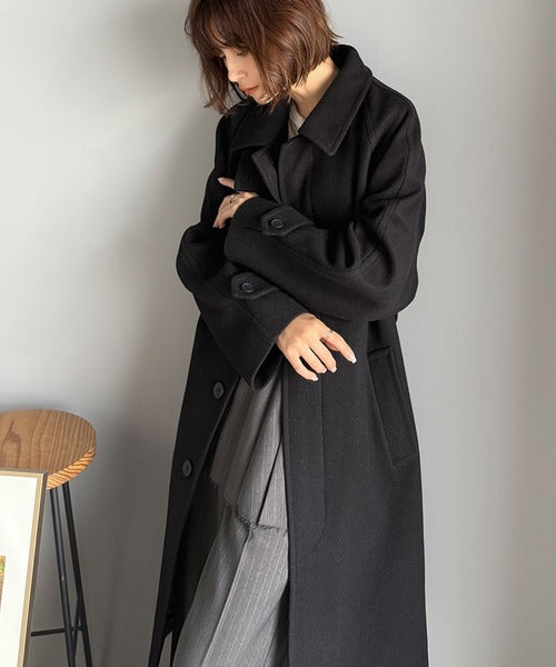 大人の魅力を引き立てる、上品な一着。ベルト付き比翼メルトンコート