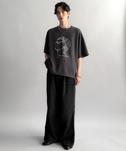 【関税込み】Uncertain Factor Tシャツ 視線を独り占め。」フェイスグラフィックオーバーサイズTシャツ