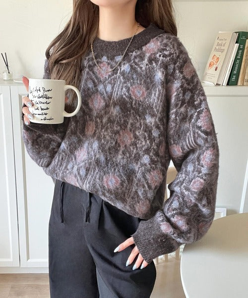 ヴィンテージライクなデザインで上級見え◎アンティークラグモチーフ柄