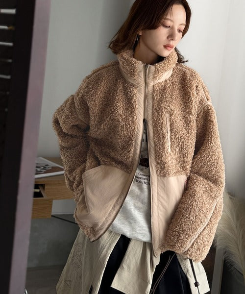 JaVaジャバコラボ》ぬくぬく愛らしい◎プードルボア×ナイロン異素材