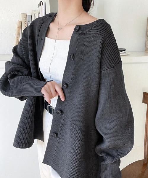 着るだけでメリハリ美人♪シーンで選べる2way仕様。2wayペプラムニット