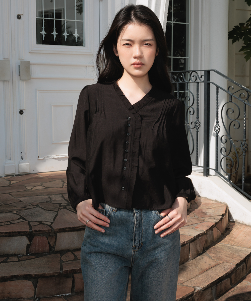 Frill Pintuck Blouse [Black]