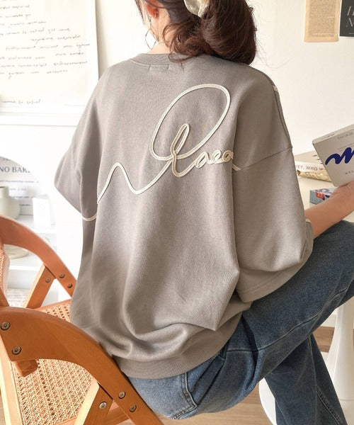 立体感のある刺繍がトレンドムード。paeanバック ウェーブコード