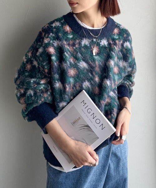 ヴィンテージライクなデザインで上級見え◎アンティークラグモチーフ柄