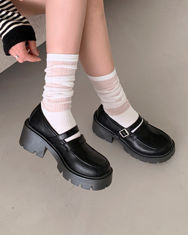 fig london　ストラップ　ローファー fig London 〙T strap shoes : l'atelier du savon アトリエドゥ