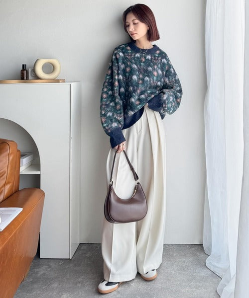 ヴィンテージライクなデザインで上級見え◎アンティークラグモチーフ柄