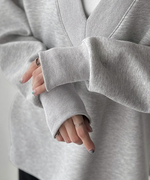 大人の余裕感」をまとえる！Vネックダンボールカットソー（長袖