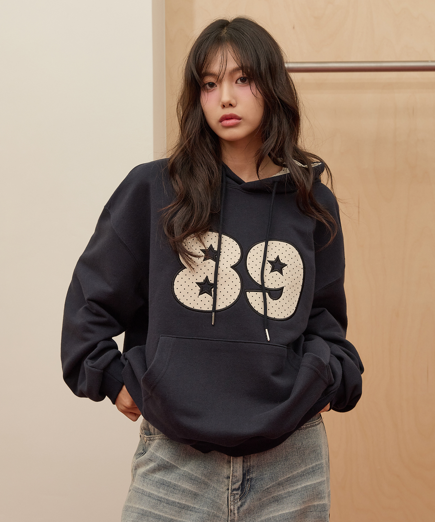 [Influencer pick] 89 Dot Applique Hoody NAVY