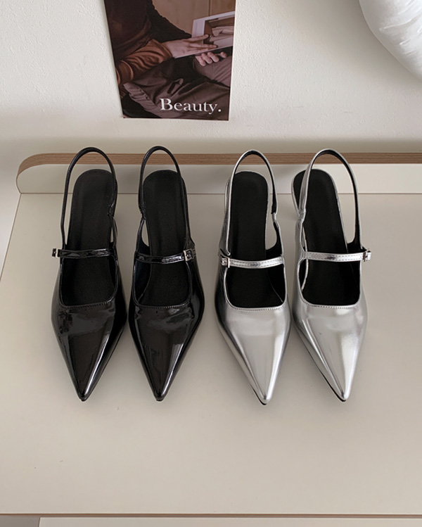 ポインテッドトゥメリージェーンパンプス