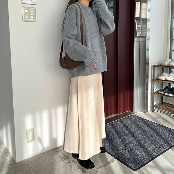 nugu klee ロングスカート　ベスト　2点セット set]バイカラーツイストVネックニットベストミニスカートセット