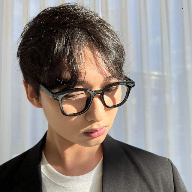 四角太いフレームメンズクリアフレームファッション