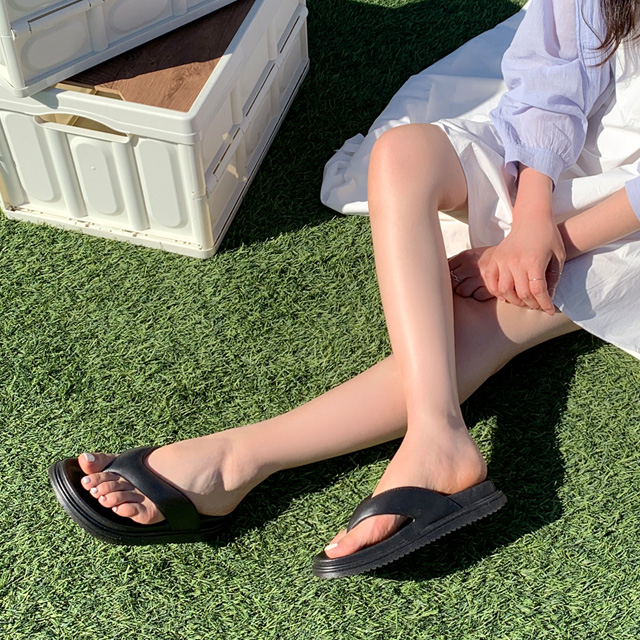 0561 クッション厚底 ビーチサンダル(2color) | ファッション