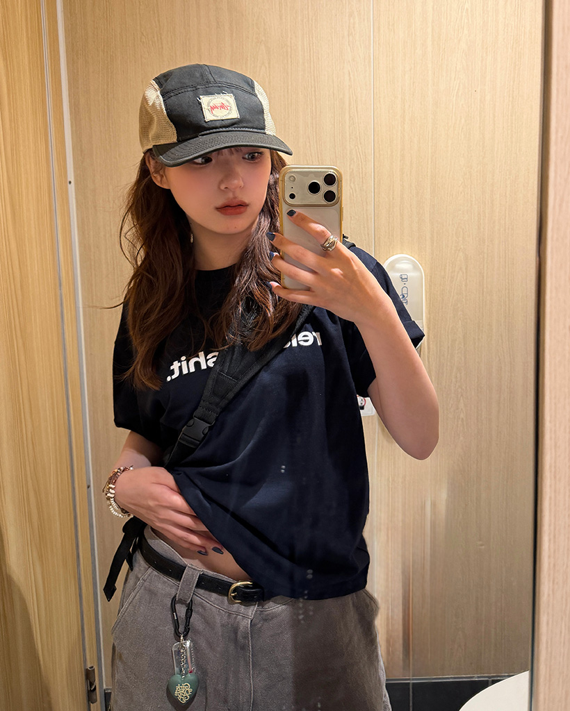 レタリングクロップドTシャツ