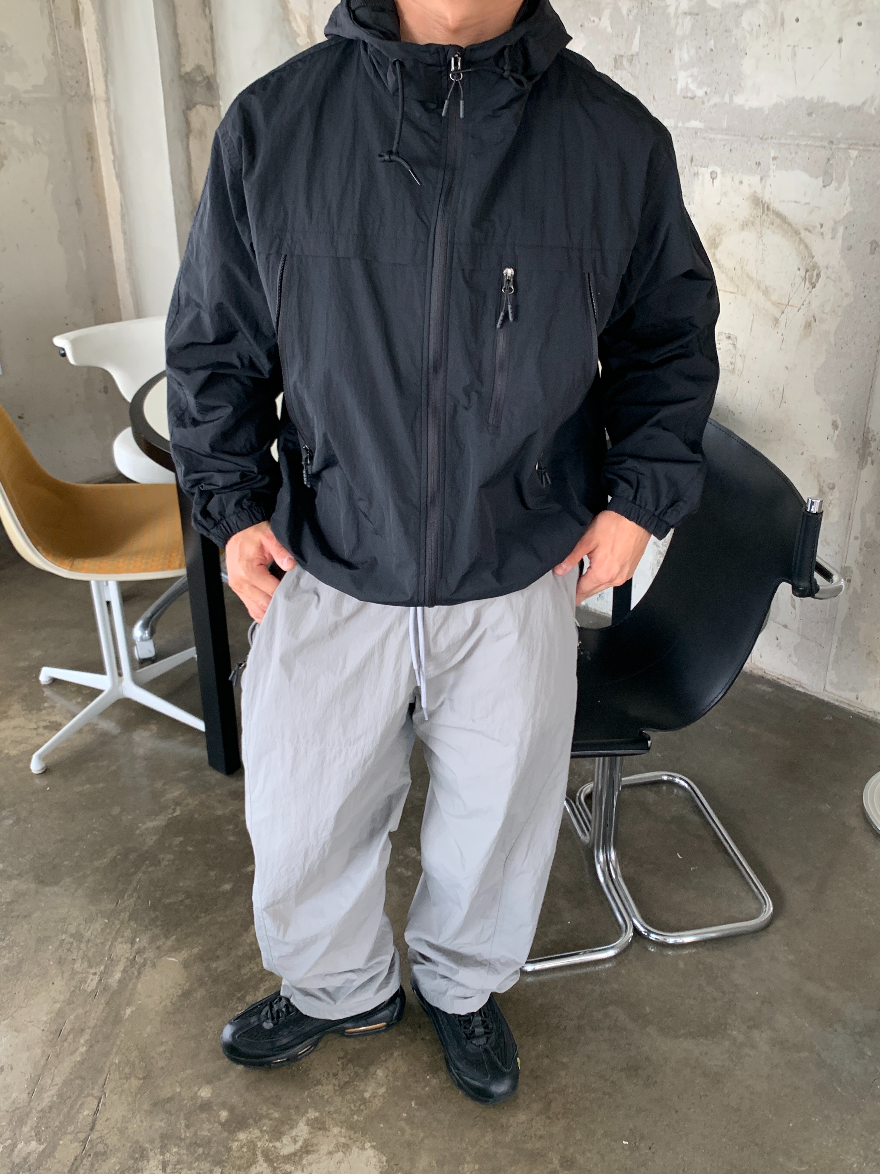 ブラック ジップアップ ジャンパー ZARA リラックスフィット ジップアップ ジャケット ブラック (ZARA