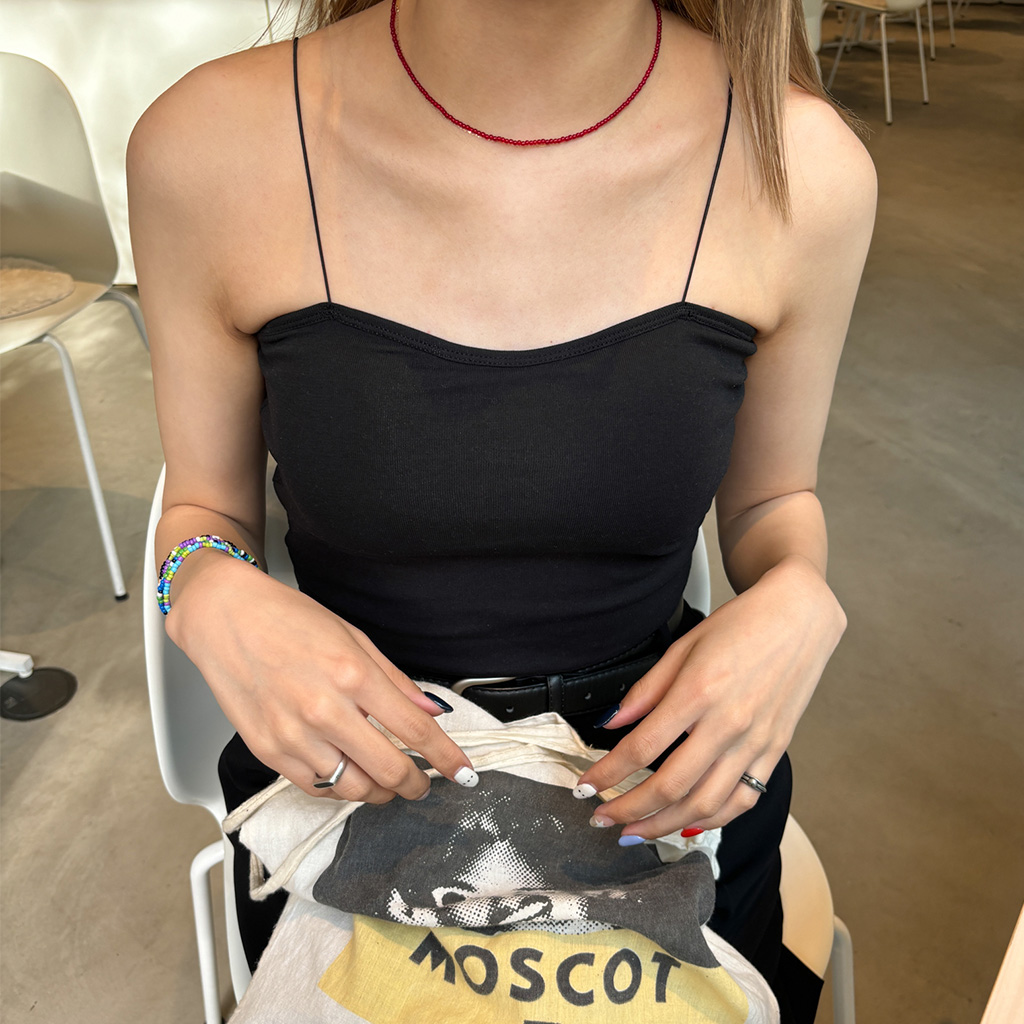 カップ付きキャミソール