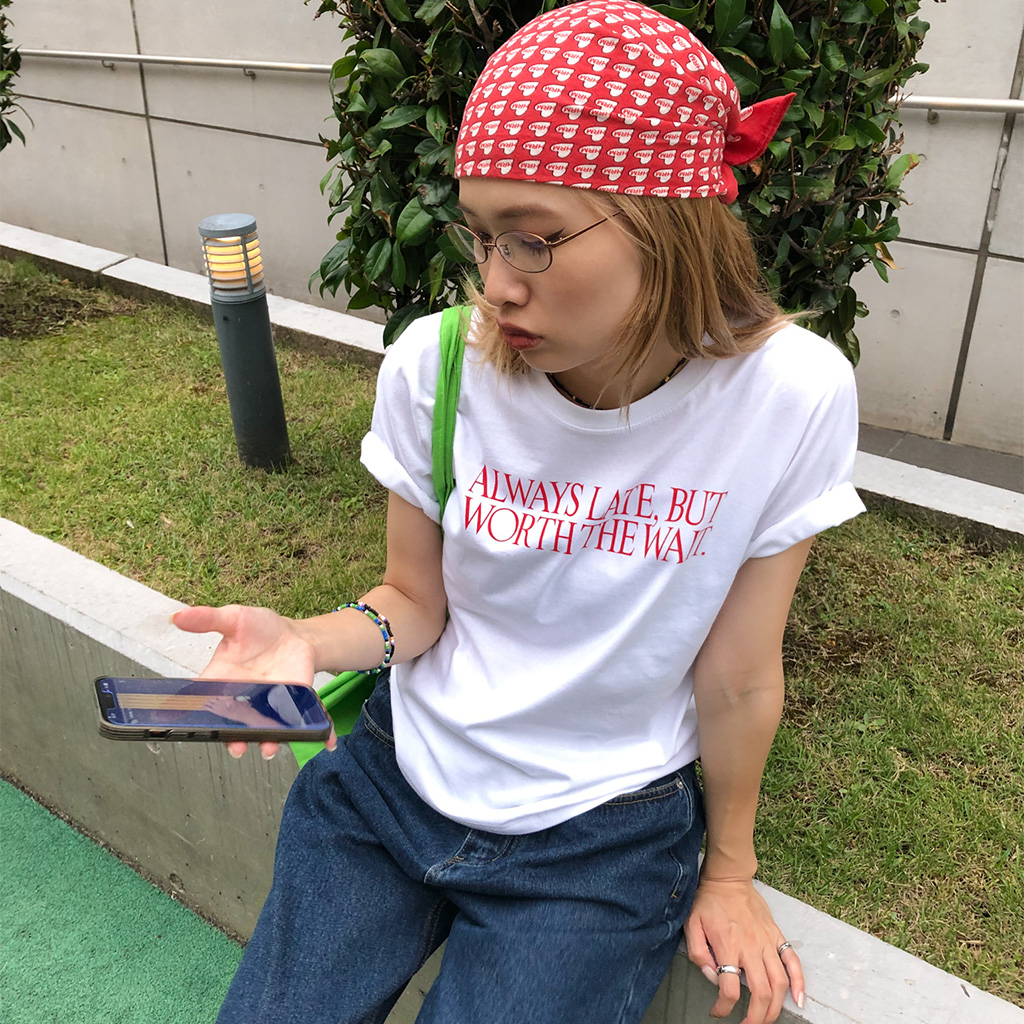 レタリングポイント半袖Tシャツ