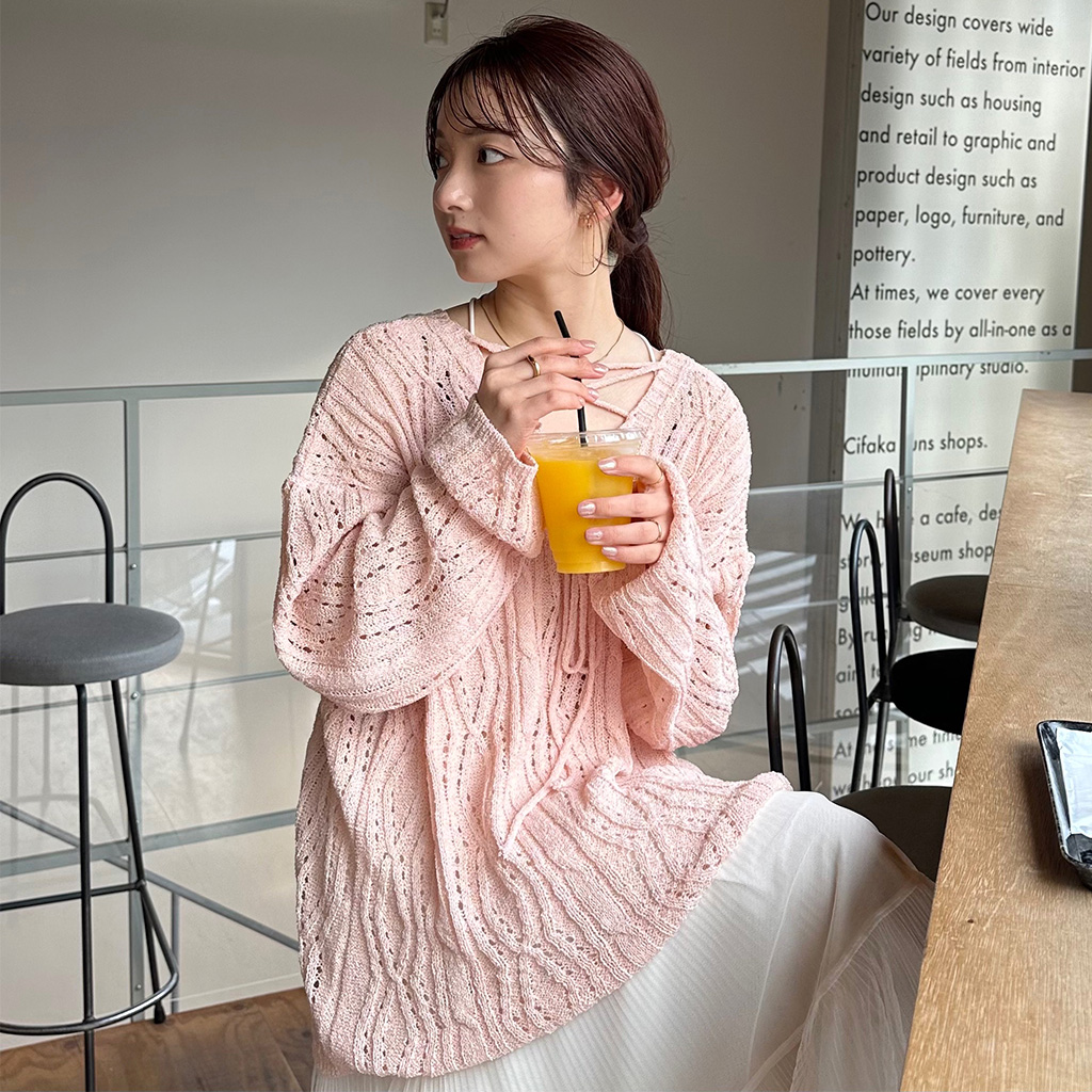 ツイストストリングVネックニット