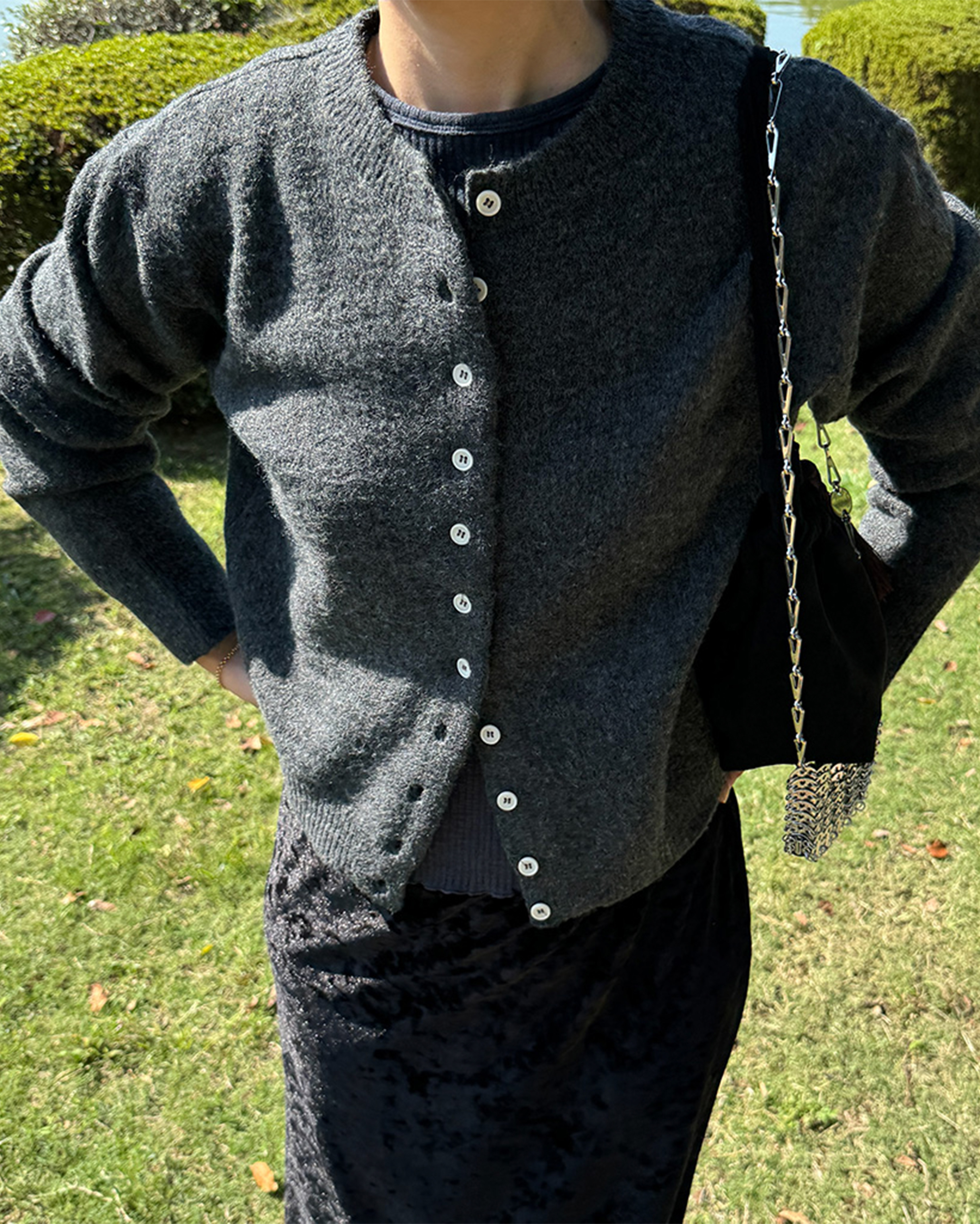 カシミアラウンドカーディガン